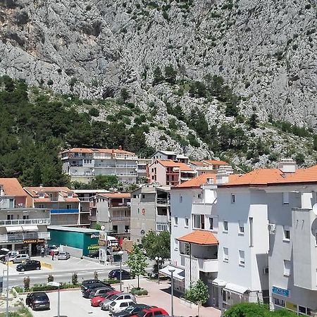 Apartment Max Omiš Buitenkant foto